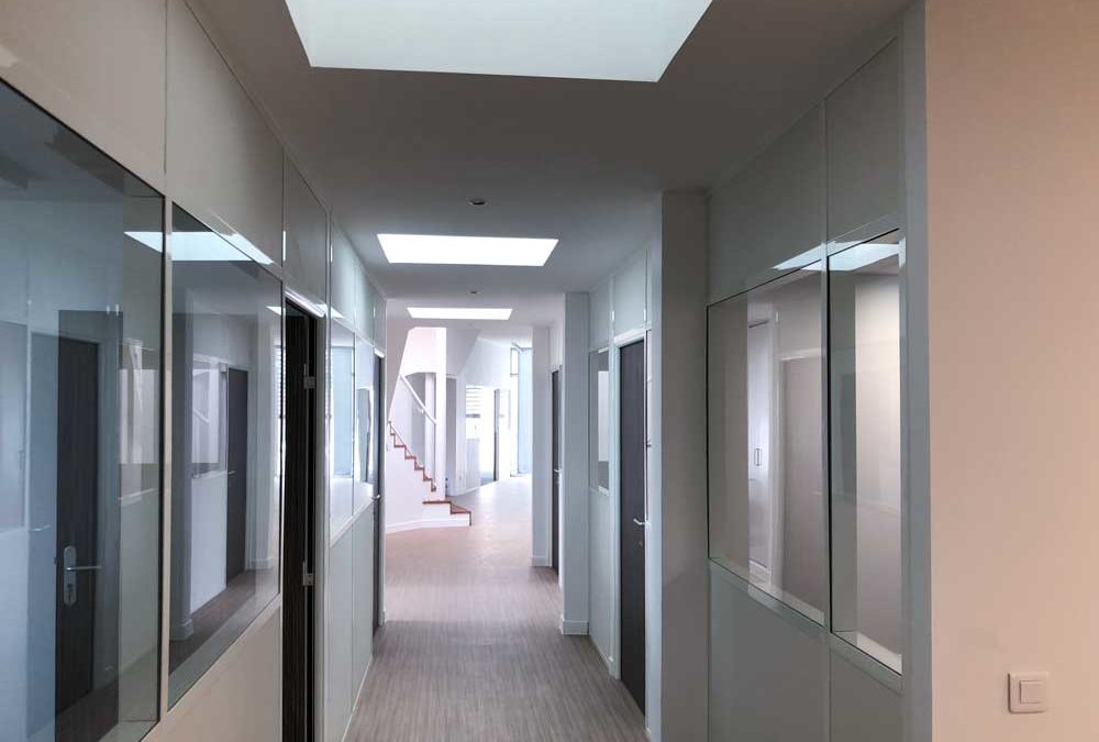AMÉNAGEMENT D’ESPACE PROFESSIONNEL BUREAUX