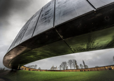 21-Le-Memorial-International-de-Notre-Dame-de-Lorette-@Howard-Kingsnorth-400x284